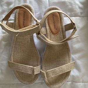 Only worn once just trying to get rid of them not my style anymore.